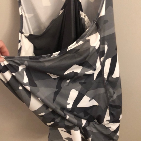 Champion sheer back tank - Picture 8 of 8